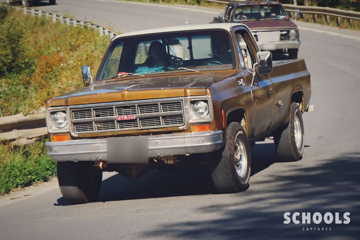 Tan/brown square body